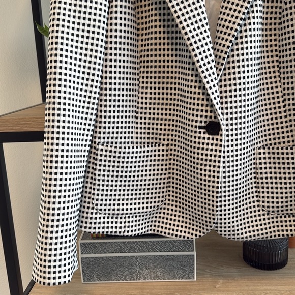 Talbots Jacquard Button Front Career Blazer w/Pockets, LP - Picture 3 of 6